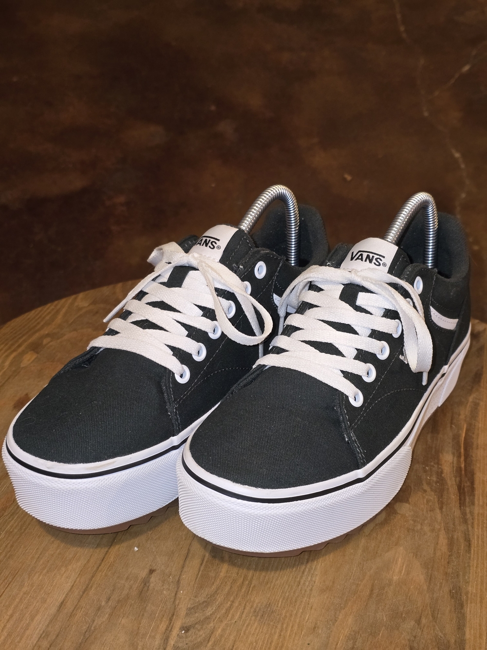 VANS Seldan Platform Sneakers Dark Green Women’s 8
